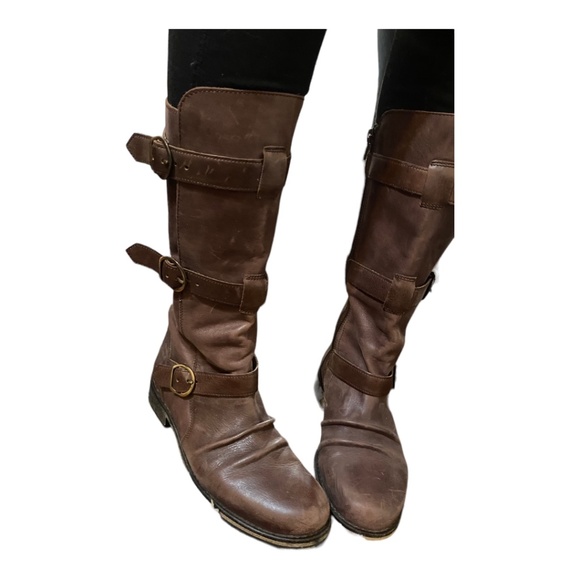 Distressed Leather boots with buckles. Size 37 - Picture 5 of 16